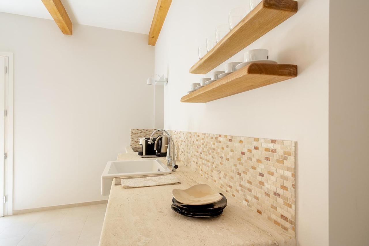 La Via Rooms And Terrace Olbia Exterior photo
