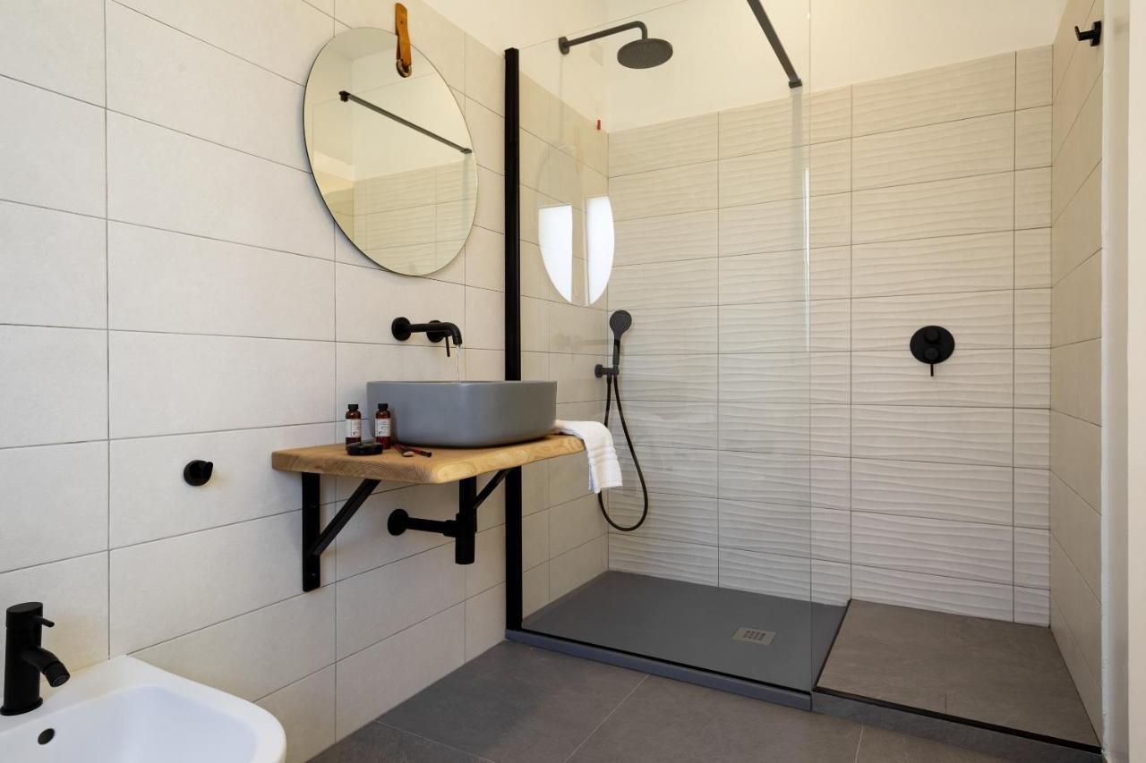 La Via Rooms And Terrace Olbia Exterior photo